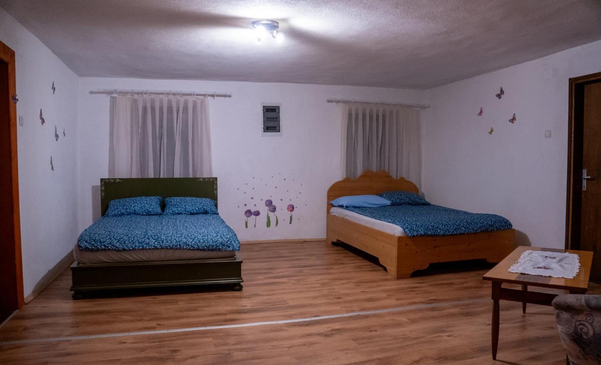 Sigma House Hostel มอยสตรานา ภายนอก รูปภาพ