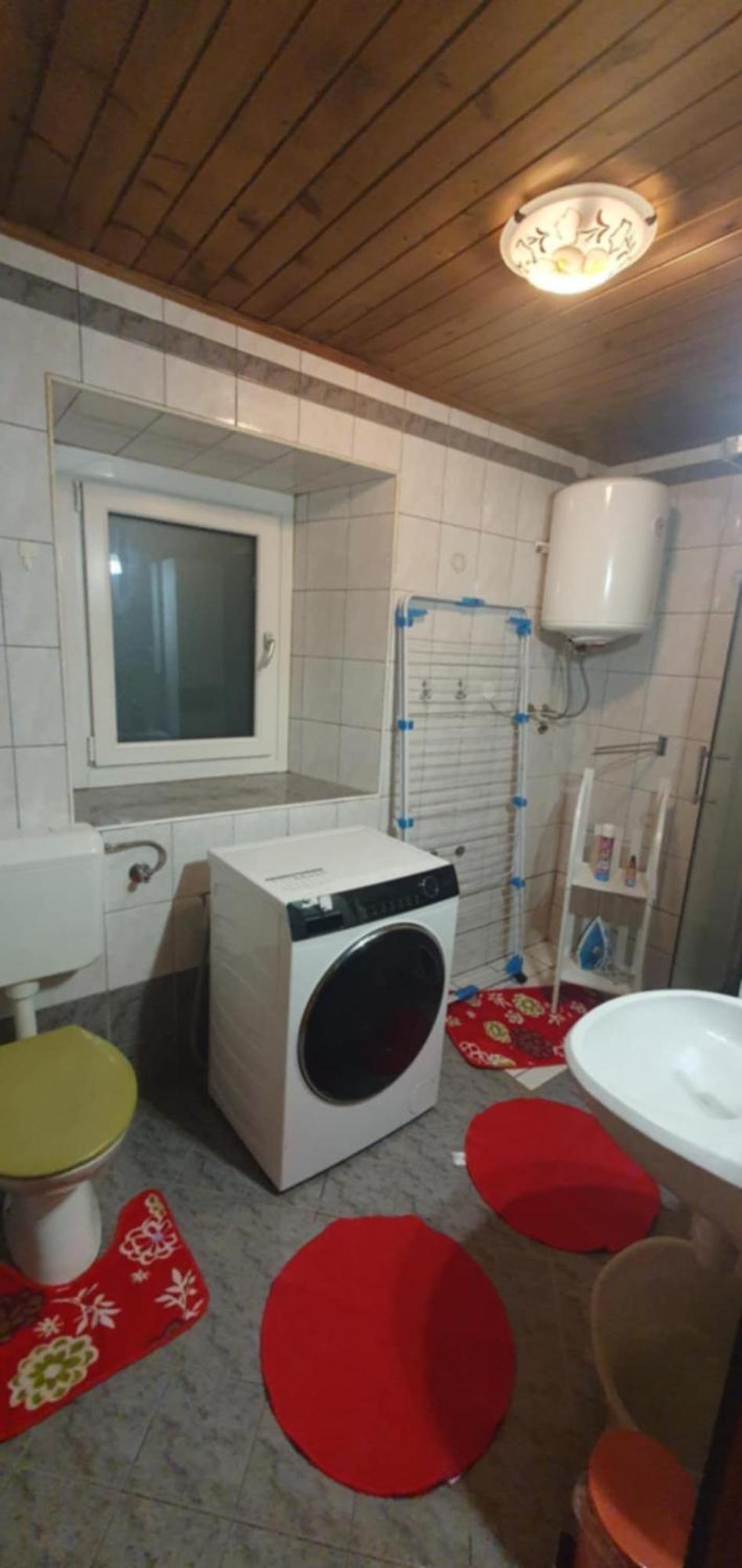 Sigma House Hostel มอยสตรานา ภายนอก รูปภาพ